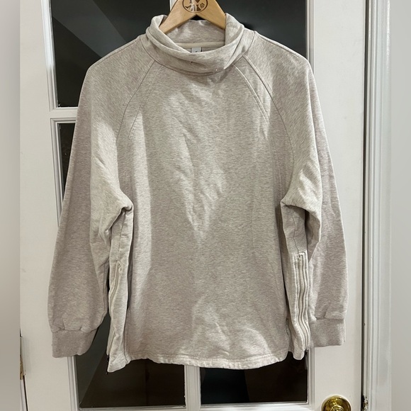 Varley Sweatshirt - Women’s - Size L - Picture 1 of 8